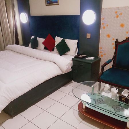 Hotel New Mid City Multan Exteriér fotografie