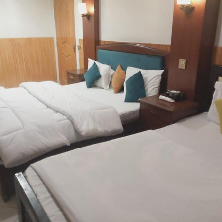 Hotel New Mid City Multan Exteriér fotografie